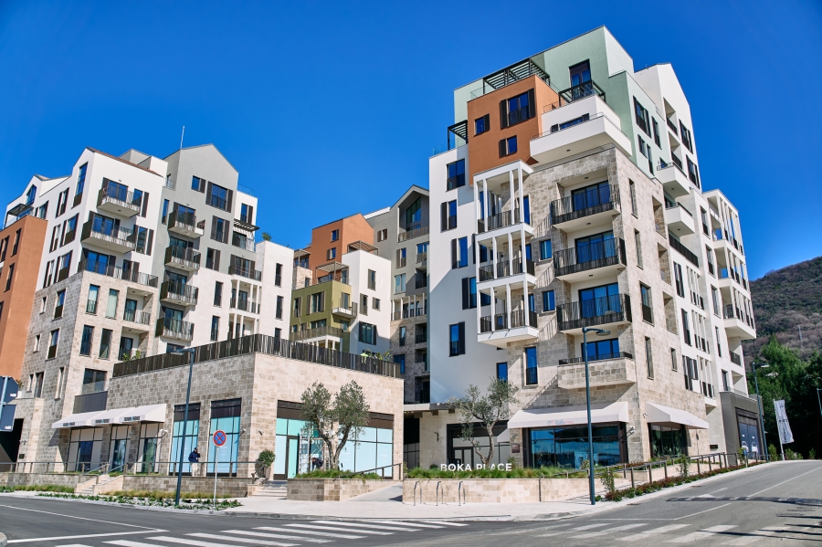 Dvosoban stan modernog dizajna u kompleksu Boka Place u Tivtu